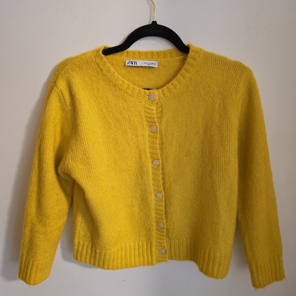 Zara Women's Vibrant Yellow Cardigan